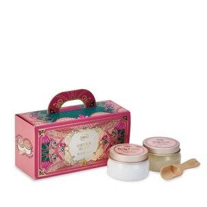 Green Rose Suitcase Gift Set
